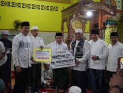 Gubernur Al Haris Serahkan Tali Asih, Bagi PNS Purnabakti Pemprov Jambi Yang Ada di Sarolangun