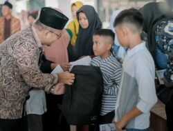 Bahagia Ramadan, H Maulana Berkumpul Bersama Kaum Duafa Kota Jambi