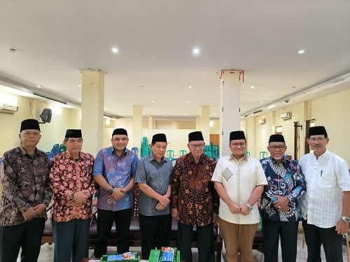 H Maulana Bersilaturahmi Bersama LAM Kota Jambi