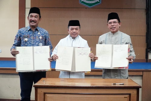 Hari Ke-5 Ramadhan 1445 H, Gubernur Al Haris Silaturahmi dan Buka Puasa bersama Masyarakat Sungai Penuh serta Teken beberapa MoU