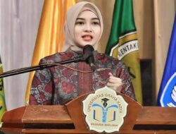 Ketua DPRD Hadiri Wisuda Angkatan Ke-1 Universitas Graha Karya Muara Bulian