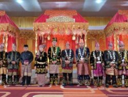 Ketua DPRD Muaro Jambi Diberi Gelar Adat dari LAM