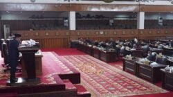 Gubernur Al Haris Beri Penjelasan Atas Capaian Pembangunan Pemprov Kepada Dewan