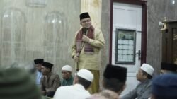Safari Ramadan H Maulana Bersama Warga Danau Sipin di Masjid Al Ittihad