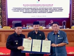 DPRD Provinsi Jambi Bersama Pemerintah Daerah Sahkan 7 Ranperda Menjadi Perda
