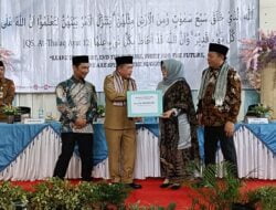 Gubernur Al Haris Beri Sumbangan Rp 200 juta Saat Pelepasan Kelas XII MAN Insan Cendekia