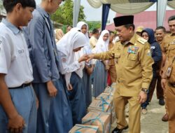 3 Tahun Memimpin Jambi, Haris-Sani Telah Bantu 15.368 Siswa Tidak Mampu