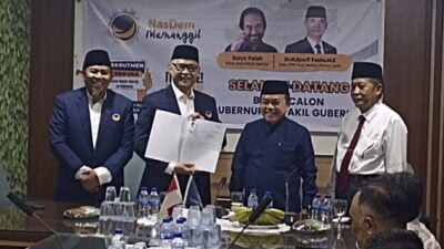 Kompak Berdua Al Haris dan Abdullah Sani Kembalikan Berkas Partai Nasdem