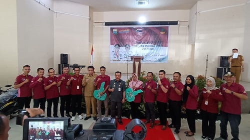Al Haris Serahkan Motor Operasional Kepada Koordinator PKH se-Provinsi Jambi