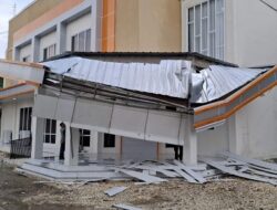 Baru Diresmikan Sudah Ambruk, Anggota DPRD Muaro Jambi Kecewa dengan Kualitas Gedung MPP