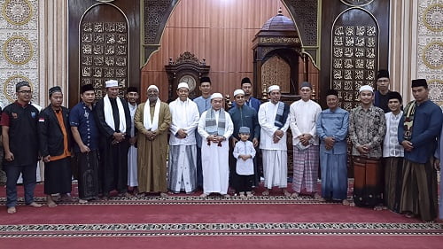 Gubernur Al Haris Safari Subuh di Masjid Miftakhurrahmah Jelutung