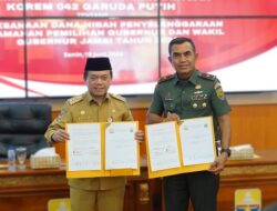 Gubernur Al Haris Serahkan Dana Hibah Pengamanan Pilkada 5,8 Miliar Pada Korem 042/Gapu