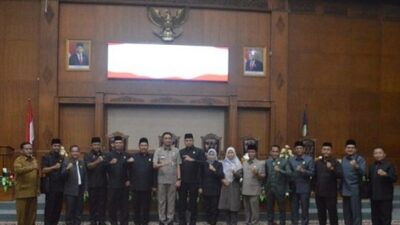 Ketua DPRD Muaro Jambi Pimpin Paripurna Rekomendasi LKPJ Bupati Tahun 2023