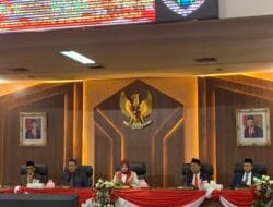 Hadiri Paripurna DPRD, Bupati dan Wakil Bupati Mendengarkan Pidato Kenagaraan Presiden RI