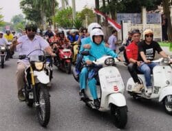 Kendarai Motor: Al Haris-Sani Tiba di KPU Diiringi Ribuan Pendukung