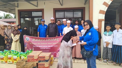 IWO Tanjab Barat Serahkan Santunan Bagi Anak Yatim Tahfizd