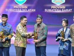 MFA Satu-Satunya Kepala Daerah di Provinsi Jambi Dapat Penghargaan Percepatan Pembangun Daerah Award