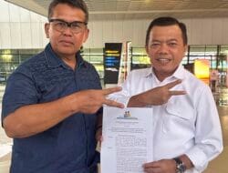 Resmi, Al Haris Serahkan SK Tim Pilgub Jambi Disaksikan Jenderal Dudung