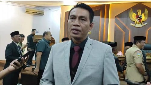 Bupati Hadiri Pengucapan Sumpah Unsur Pimpinan DPRD Batanghari