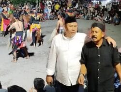 Pak Kumis Dampingi Cawako H Abdul Rahman di Pagelaran Seni Budaya Kuda Kepang