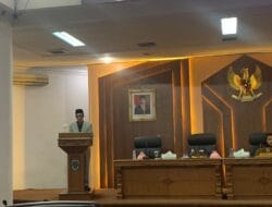 Bakhtiar sampaikan Jawaban Pemda Terhadap Padangan Umum Fraksi-Fraksi DPRD Batanghari