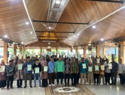 MFA Kembali Serahkan Sertifikat PTSL Untuk Masyarakat Kecamatan Batin XXIV