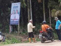 Curang, Lurah Teluk Dawan Diduga Nekat Pasang Sendiri Baliho RH