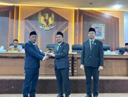 Rahmad Hasrofi dan Muhammad Firdaus Resmi Menjadi Unsur Pimpinan DPRD Batanghari