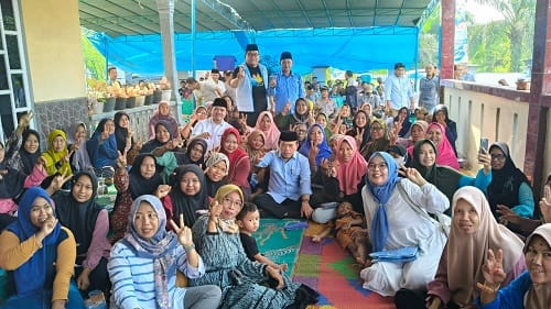 Al Haris Didampingi Firdaus Fattah Silaturahmi Bersama Warga Bajubang