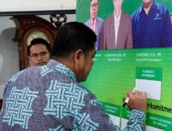 Arif Budiman Tanda Tangani Komitmen Bersama Forum Satu Data Kabupaten Batanghari Tahun 2024
