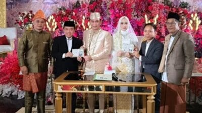 Al Haris jadi Saksi Pernikahan Wakil Ketua DPRD Provinsi Jambi Icol dan Dina