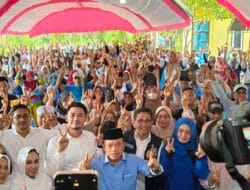 Al Haris Bersama Bakrie, Laza dan Zilawati Sapa Warga Tanjab Timur