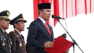 Ketua DPRD Jambi Bacakan Teks Proklamasi di Upacara HUT ke 79 RI