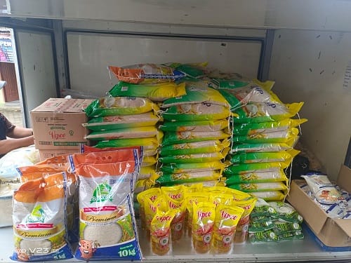 Papi Bagi-bagi Sembako Demi Anaknya Cawawako Jambi