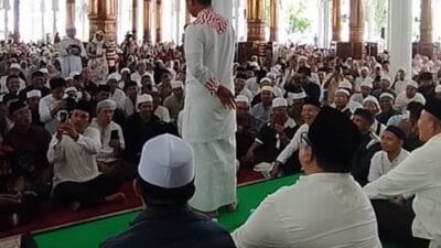 Tabligh Akbar dan Doa Bersama di Kota Jambi, Ustadz Das’ad Latif Ajak Masyarakat Pilih Pemimpin yang Amanah
