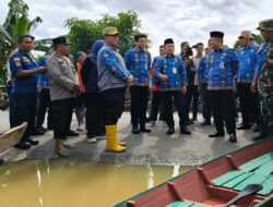 Gubernur Bersama Walikota dan Wakil Walikota Tinjau Banjir di Kota Jambi