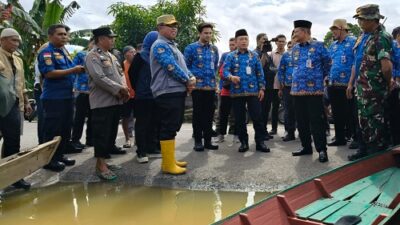 Gubernur Bersama Walikota dan Wakil Walikota Tinjau Banjir di Kota Jambi