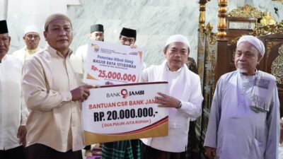 Safari Ramadhan di Merangin, Gubernur Al Haris Serahkan Bantuan Rp 45 Juta