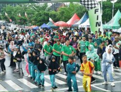 Meski Diguyur Hujan, Masyarakat Tetap Semangat Ikuti Road to Run Super Tangguh 2025