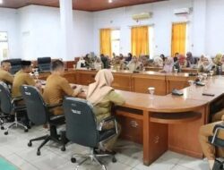Sekretariat DPRD Gelar Rapat Evaluasi Kinerja Pegawai
