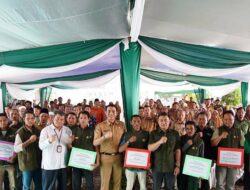 MFA Serahkan 14 Alsintan Crawler dari Kementrian Pertanian RI Untuk Petani di Kabupaten Batang Hari
