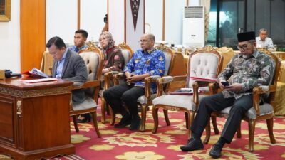 Gubernur Al Haris Wawancarai Calon Direktur dan Komisaris PT JII