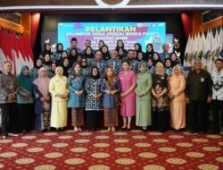 Hesnidar Haris Lantik Kepengurusan Dekranasda dan Pokja Bunda PAUD Provinsi Jambi Masa Bakti 2025-2030