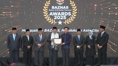 Berperan Aktif Tingkatkan Peran Zakat, Wali Kota Jambi Maulana Terima Penghargaan BAZNAS Awards 2025