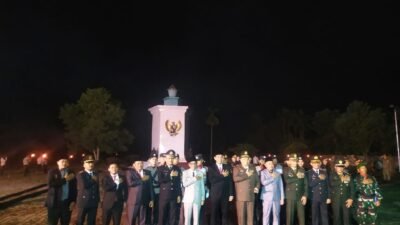 Bupati dan Wabup Batang Hari Ikuti Apel Kehormatan Dan Renungan Suci