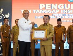 Gubernur Al Haris Terima Penghargaan Jambi Jadi Provinsi ke-6 Lengkapi Tim Tanggap Insiden Siber, Tegaskan Perkuat Ketahanan Digital Daerah