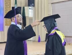 Wisudakan Lansia, Wali Kota Maulana : Tidak Boleh Ada Lagi Lansia Terlantar