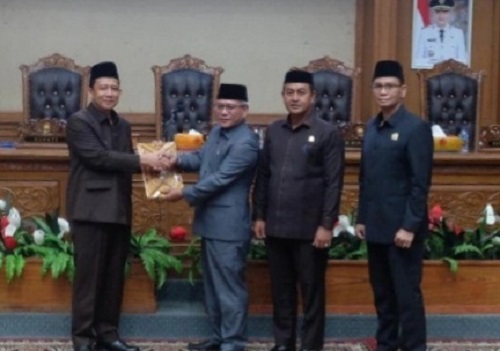 DPRD Muaro Jambi Gelar Paripurna, Sampaikan Rekomendasi Terhadap LKPJ Bupati TA 2024