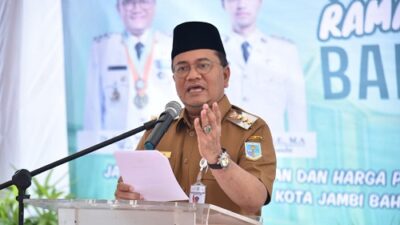 wali kota jambi maulana