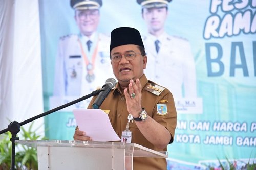wali kota jambi maulana
